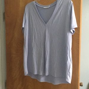 Baggy and soft lavender V neck!